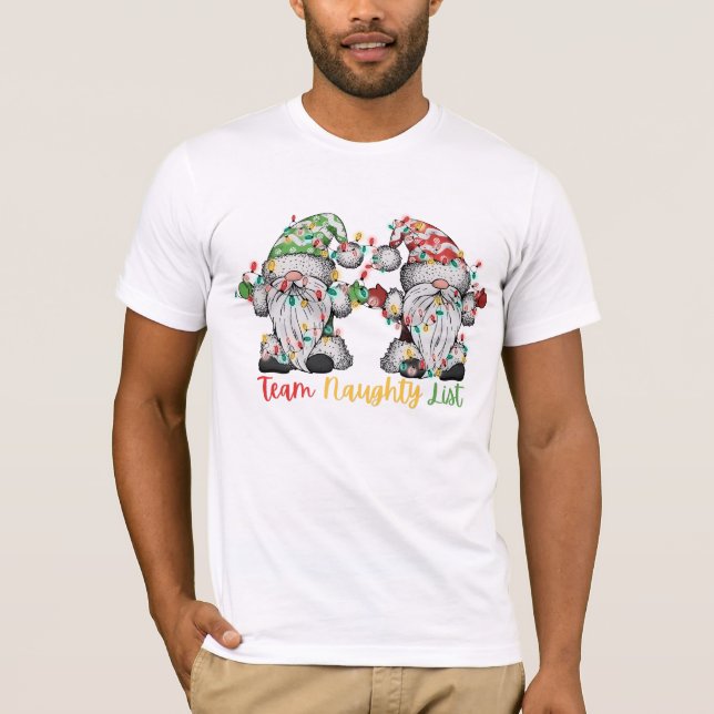 Camiseta Team Naughty List gnomes Navidades luces que coinc (Anverso)