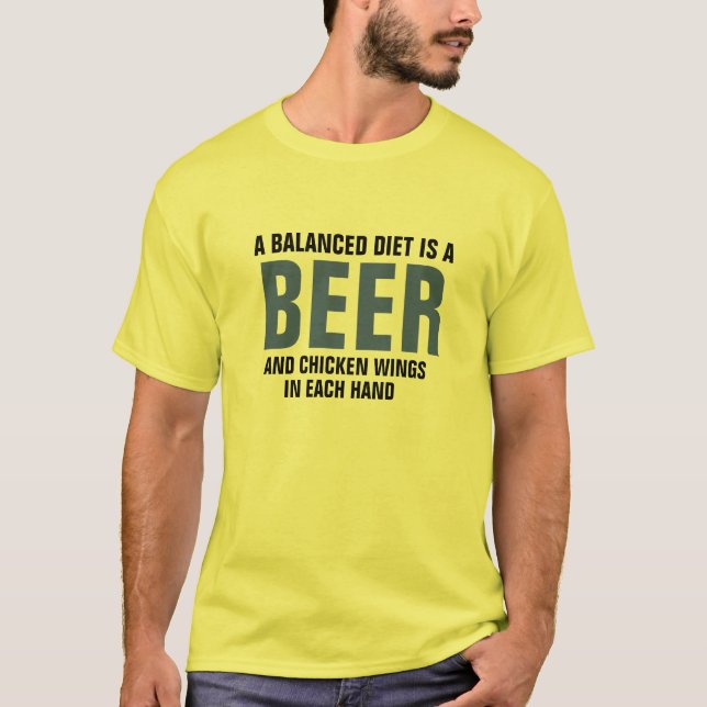 Camiseta Tee de comida divertida, dieta equilibrada de cerv (Anverso)