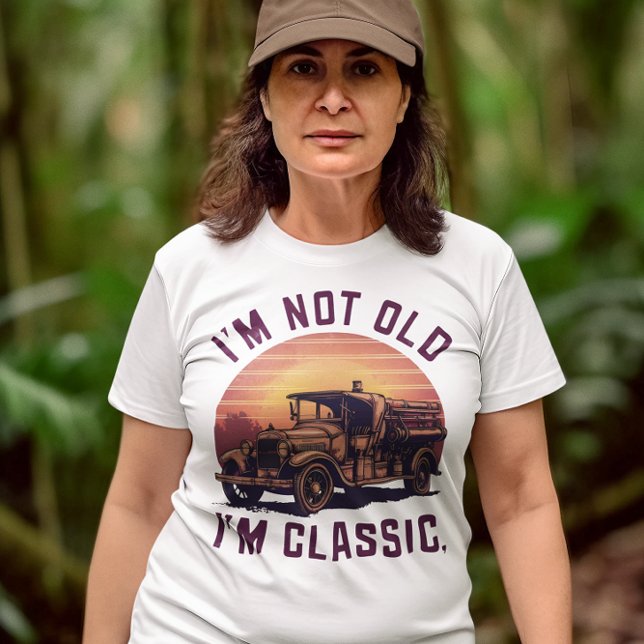 Camiseta Tee de Elegancia Sin Tiempos: No soy viejo, soy cl (Subido por el creador)