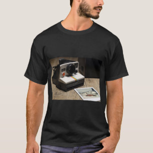 Camiseta Tee de estilo retro de cámara polaroide