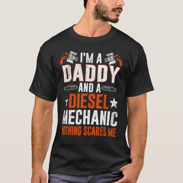 Camiseta Tee For Men Father's Day Diesel Mechanic Daddy (Anverso)