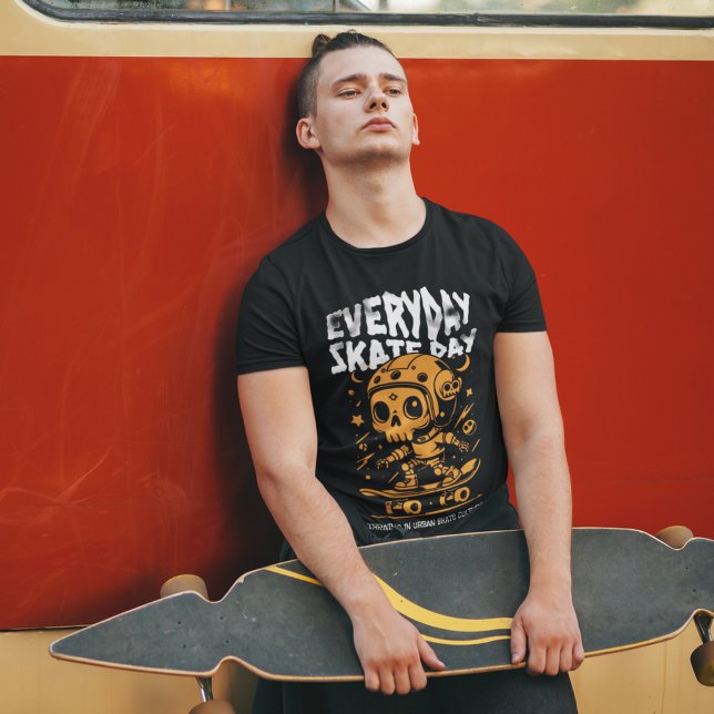 Camiseta Tee gráfico del Skull Skateboard del Día del Esquí (Subido por el creador)
