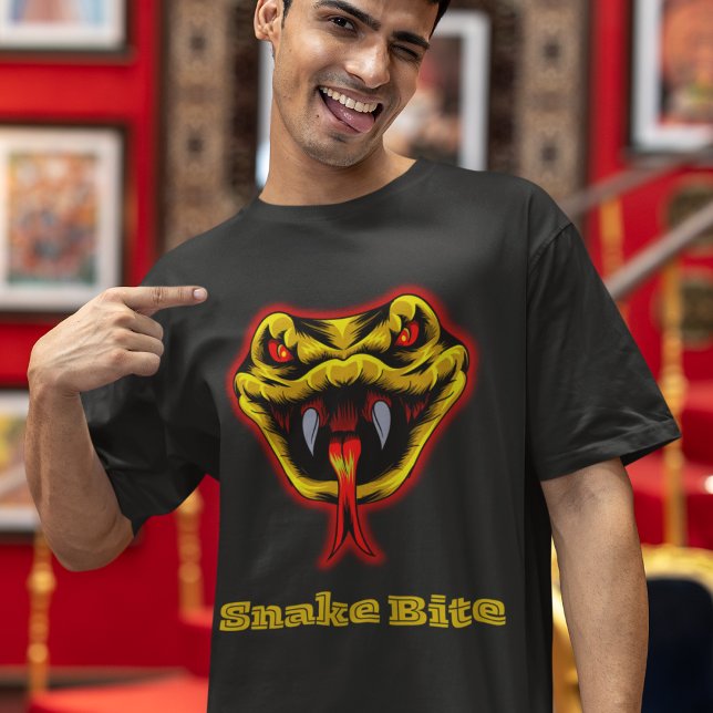 Camiseta Tee-Shirt gráfico de la muñeca de serpiente (Subido por el creador)