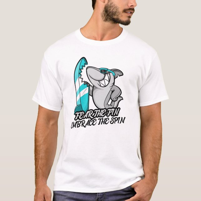 Camiseta Teme a la Fin, abrazar el spin surfing Shark (Anverso)