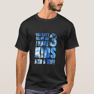 Camiseta Tengo 3 Hijos Y Un Padre De Esposa Papa Pops Padre