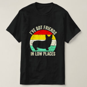 CAMISETA TENGO AMIGOS EN LUGARES BAJOS