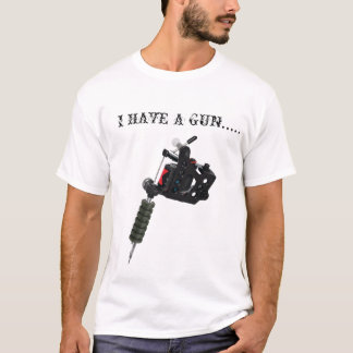 Camiseta Tengo arma de a (tatuaje)…
