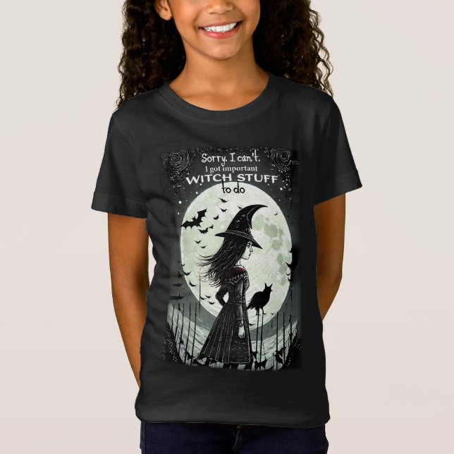 Camiseta Tengo Cosas De Brujas Importantes Para Halloween (Anverso)
