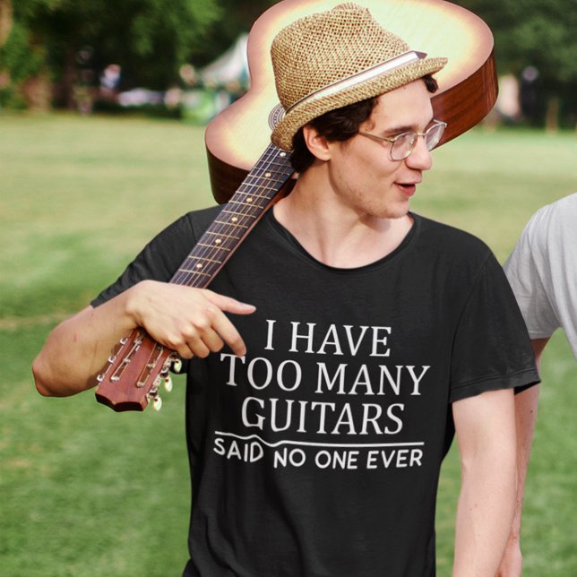 Camiseta Tengo demasiados regalos graciosos de guitarrista  (Subido por el creador)
