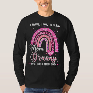 Camiseta Tengo Dos Títulos Mamá Abuela Leopard Rainbow Moth