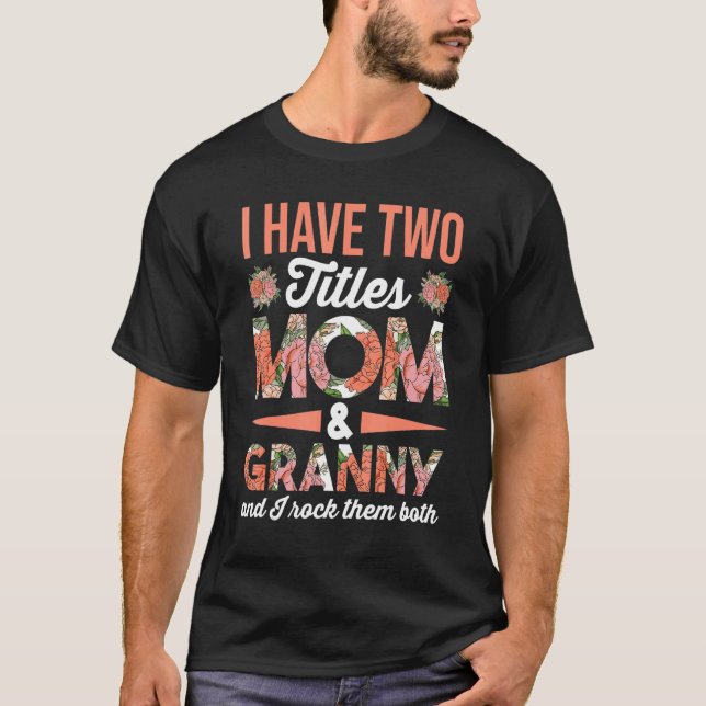 Camiseta Tengo Dos Títulos Mamá Y Grammy Y Los Rocío B (Anverso)