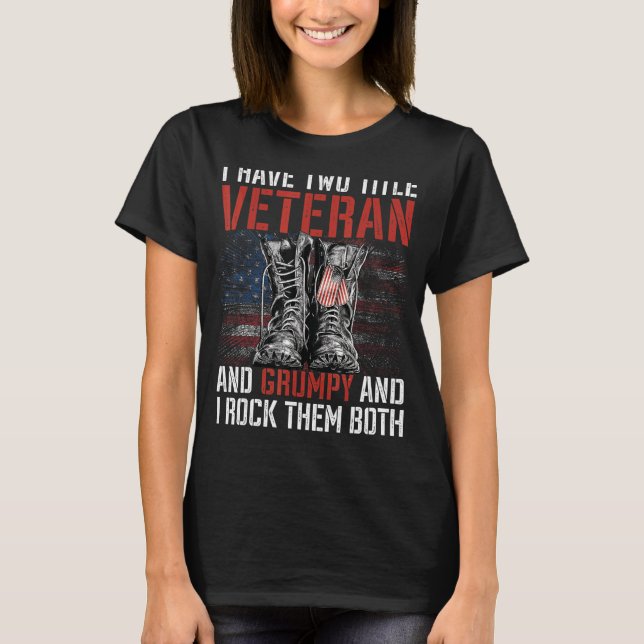 Camiseta Tengo dos títulos veteranos y Grumpy Orgulloso vet (Anverso)