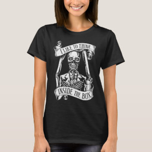 Camiseta Tengo gusto de pensar dentro de la caja