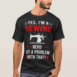 Camiseta Tengo problema cosiendo