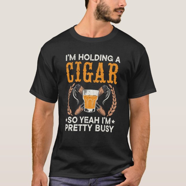 Camiseta Tengo un cigarro, así que sí, estoy ocupado con Ci (Anverso)