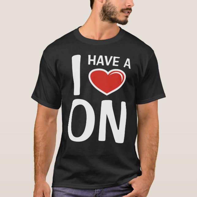 Camiseta Tengo un corazón encendido (Anverso)