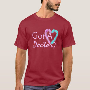 Camiseta Tengo Un Médica En Maroon