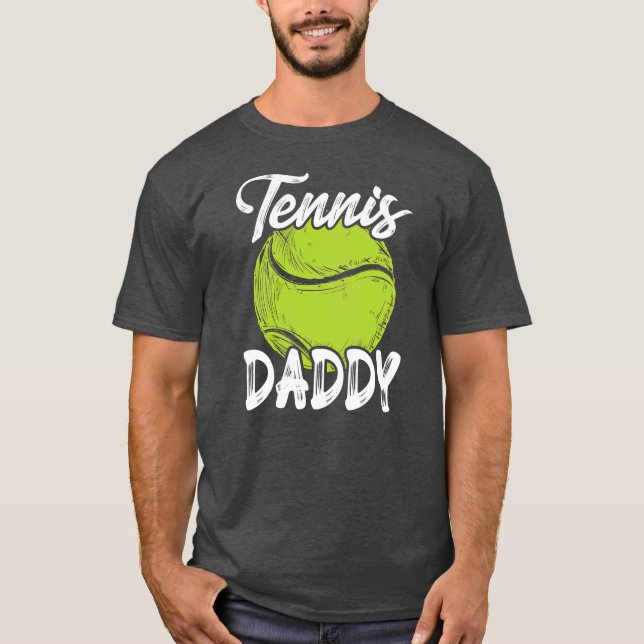 Camiseta Tennis Daddy Men Familia Compitiendo con bolas de  (Anverso)