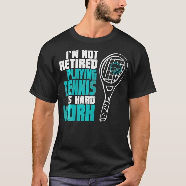 Camiseta Tennis Gift for Retired Grandpa Grandma Mom or Dad (Anverso)