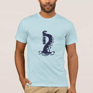 Camiseta Tentáculo de monstruo marino oscuro sosteniendo li