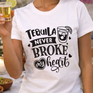 Camiseta Tequila Divertido Nunca Me Rompió El Corazón