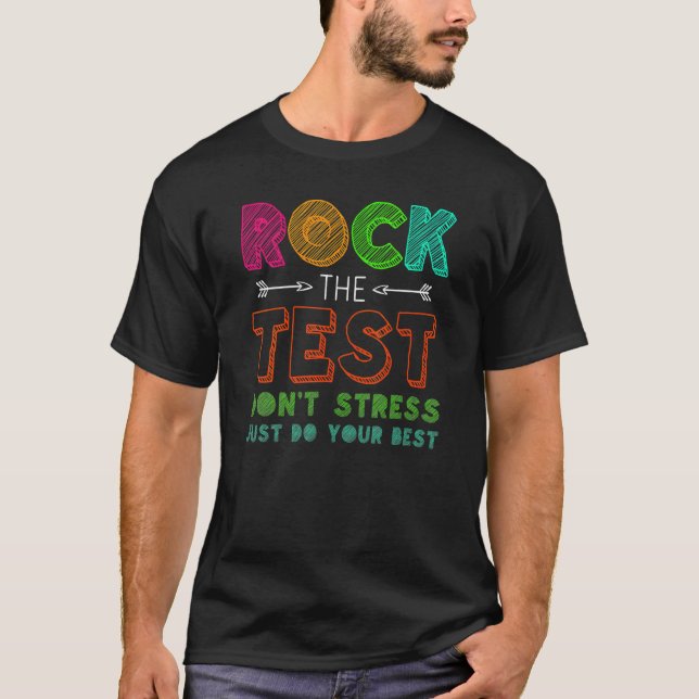 Camiseta Test Day Rock the Test Rainbow Leopard Teacher Stu (Anverso)