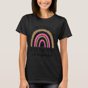 Camiseta Test Day Rock The Test Rainbow Teacher Testing Da