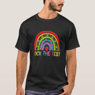 Camiseta Test Day Rock The Test Teacher Rainbow Testing Da