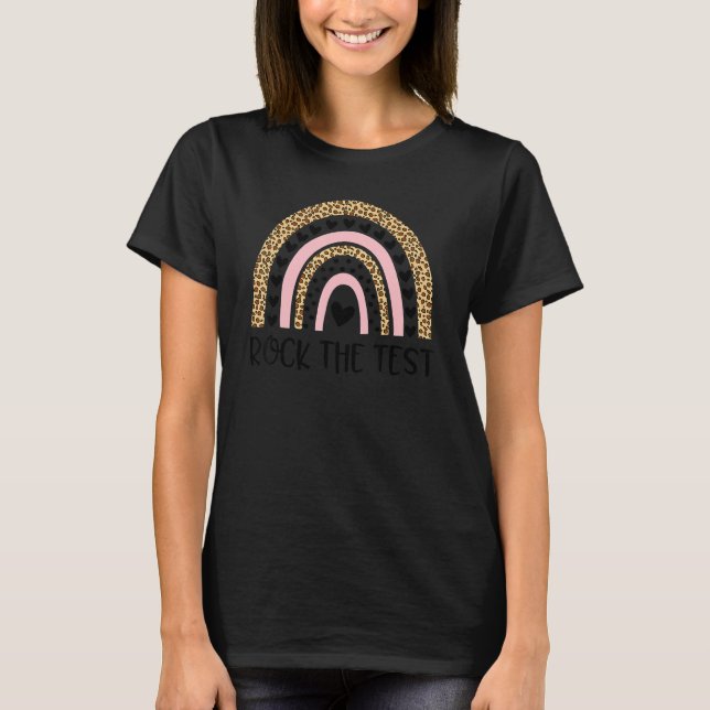Camiseta Test Day Rock The Test Teacher Rainbow Testing Da (Anverso)