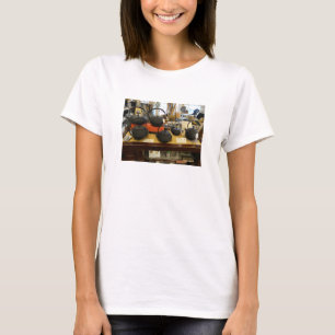 Camiseta Teteras en una tienda de cocina — Cielo en una tie