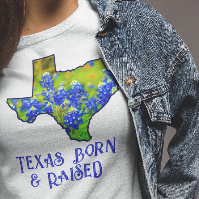 Camiseta Texas Born & Raised Bluebonnets Estado de Texas (Texas T-shirt -- Texas Born & Raised)