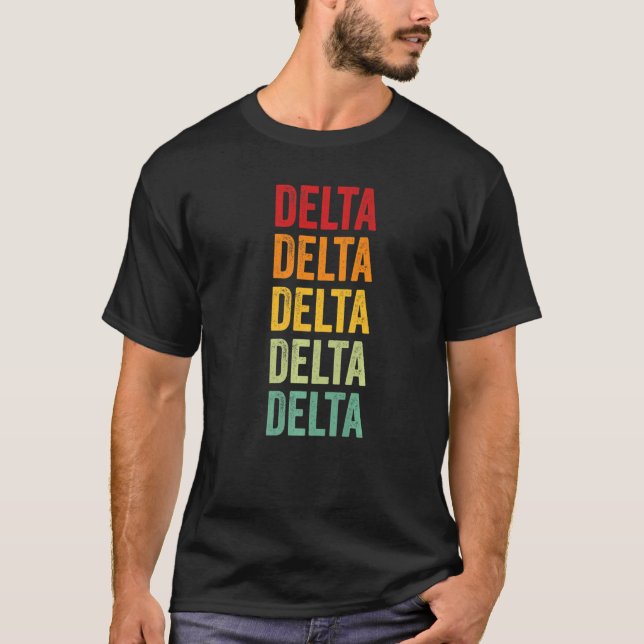 Camiseta Texto arcoíris del condado de Delta Colorado (Anverso)