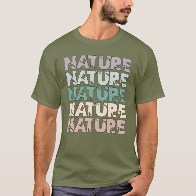 Camiseta Texto de repetición de la naturaleza con siluetas  (Anverso)