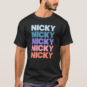 Camiseta Texto repetido moderno Nicky