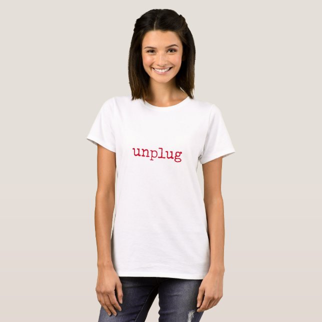 Camiseta Texto rojo UNPLUG (Anverso completo)