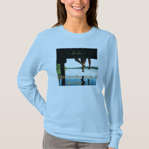 Camiseta th_deck, Sittin en el muelle de la bahía…