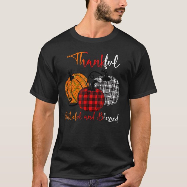 Camiseta Thankful Grateful Blessed Plaid Pumpkin Thanksgivi (Anverso)