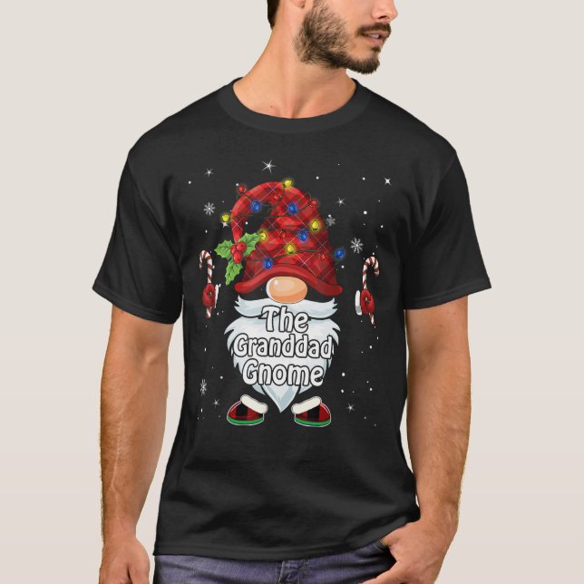 Camiseta The Granddad  Gnome Christmas Funny Matching Famil (Anverso)