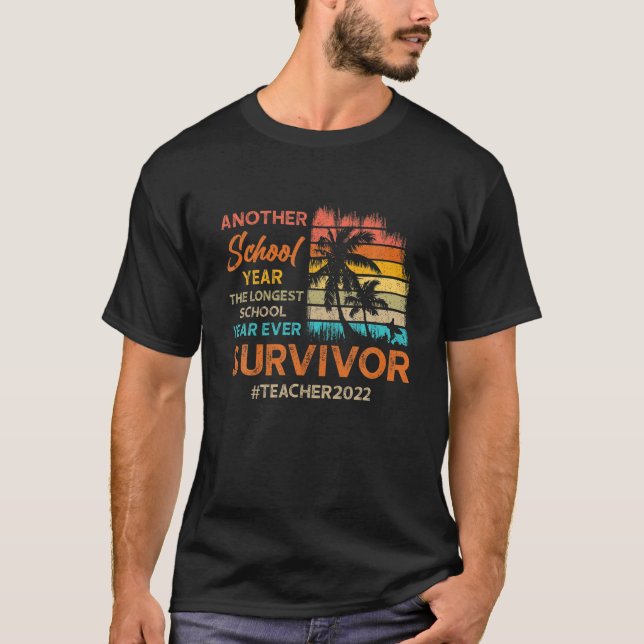 Camiseta The Longest School Year Ever Survivor End Of Schoo (Anverso)