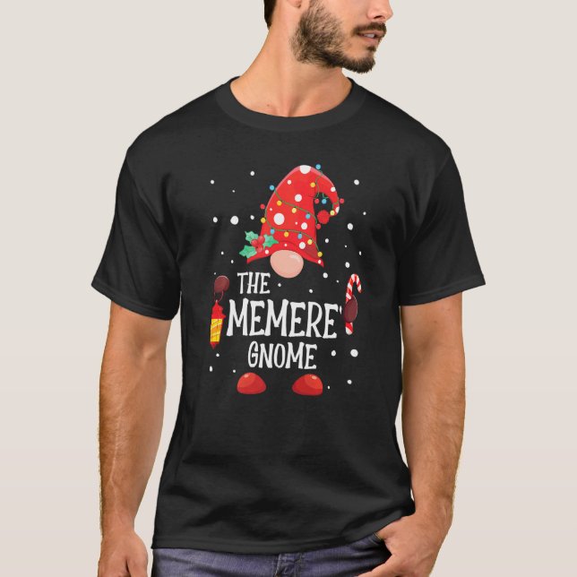 Camiseta The Memere' Gnome Matching Family Christmas Gnome  (Anverso)