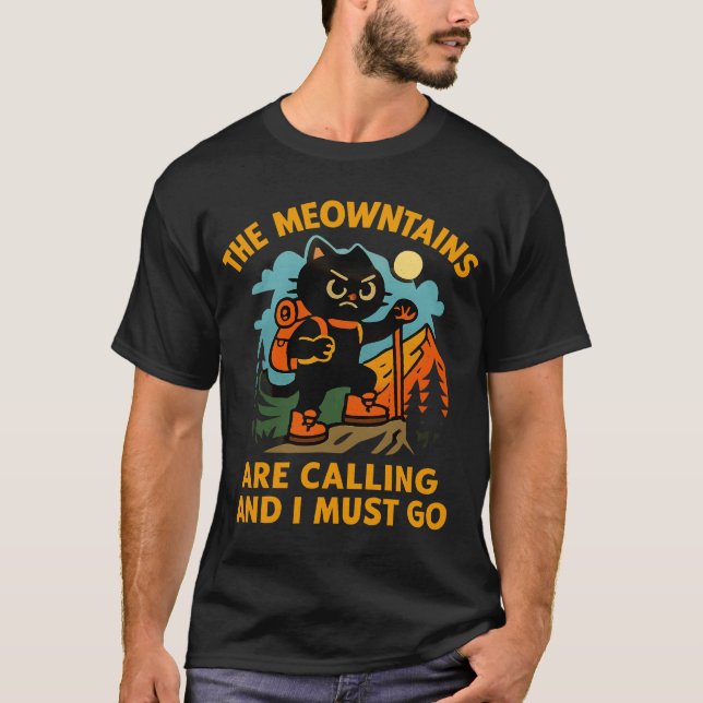 Camiseta The Meowntains Are Calling Hiking Camping Cat Love (Anverso)