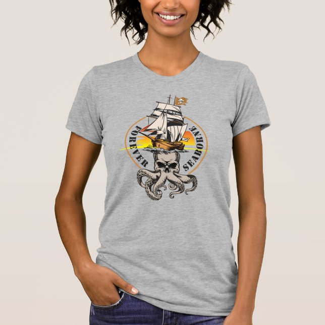 Camiseta The Pirate of Seaborne (BLK Textos) | Mujeres de a (Anverso)