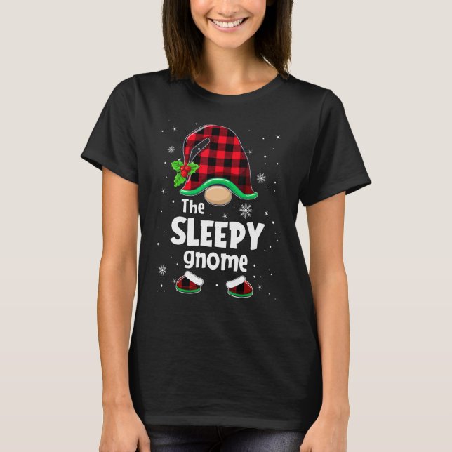 Camiseta The Sleepy Gnome Buffalo Plaid Christmas Matching  (Anverso)
