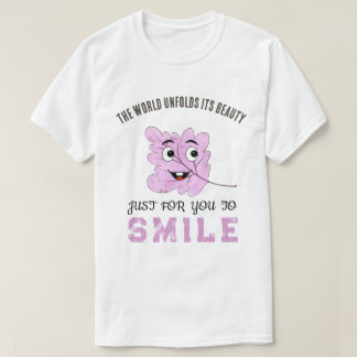 Camiseta "The World Unfolds Its Beauty" Purple Smiling Leaf