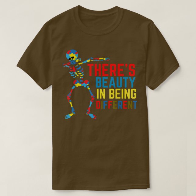 Camiseta There's Beauty in Being Different Dabbing Skeleton (Diseño del anverso)