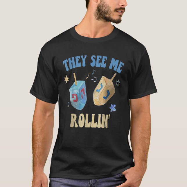 Camiseta They SEE ME ROLLIN Hanukkah Celebration 2022 Jewis (Anverso)