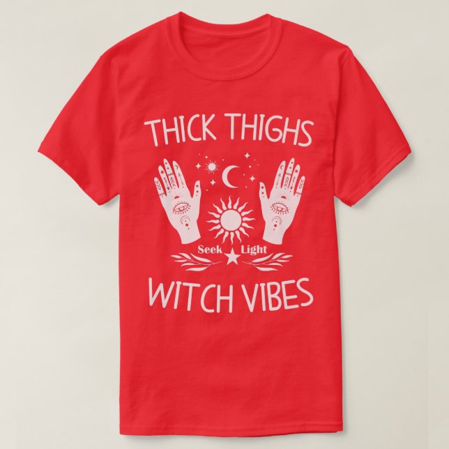 Camiseta Thick Thighs Witch Vibes Witchy Halloween  917  (Diseño del anverso)