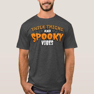 Camiseta Thick Thighy Spooky Vibes Leopard Cheetah Funny Ha