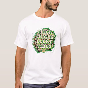 Camiseta Thigh Lucky Vibes Shamrock Leprechaun St Pat
