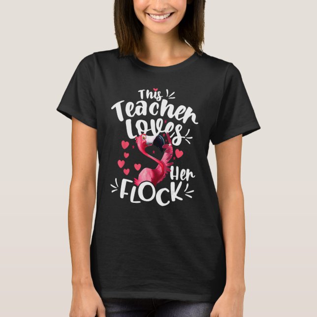 Camiseta This Assistant Principal Loves Her Flock Flamingo  (Anverso)